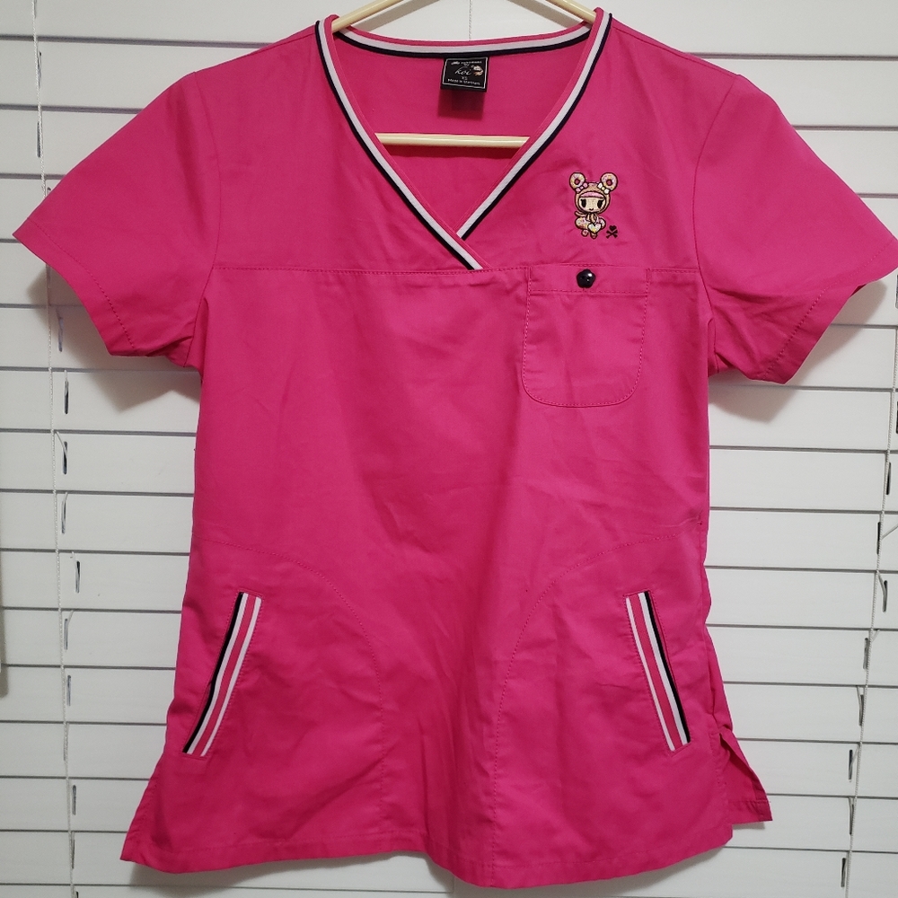SCRUB TOP